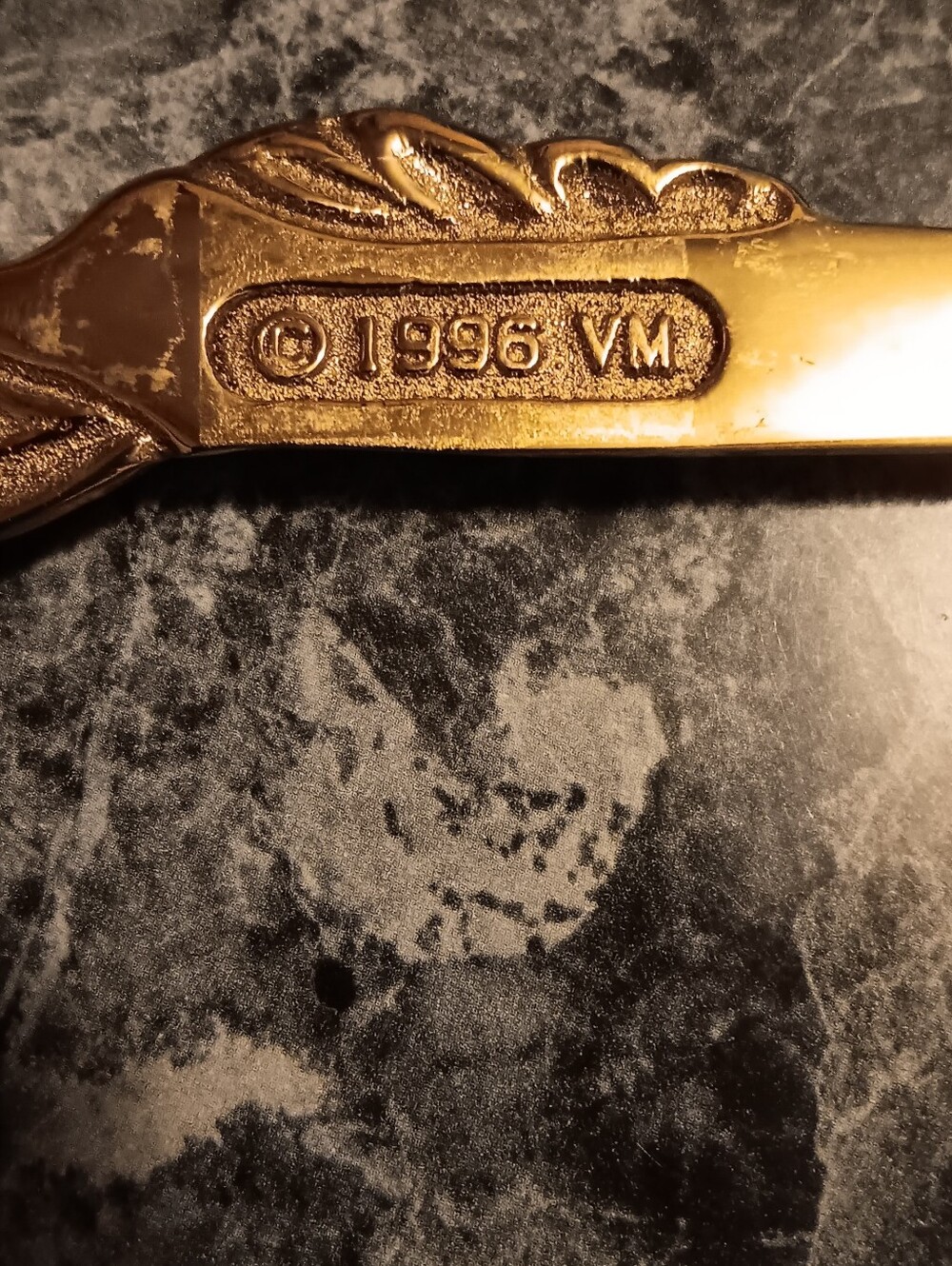 VINTAGE (VM) VIRGINIA METALCRAFTERS 1996 SOLID BRASS LETTER OPENER. LENGTH 8". - Picture 2 of 10
